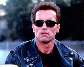 CAMIONISTA ”TERMINATOR” GUIDA 15 ORE, SUPER MULTA