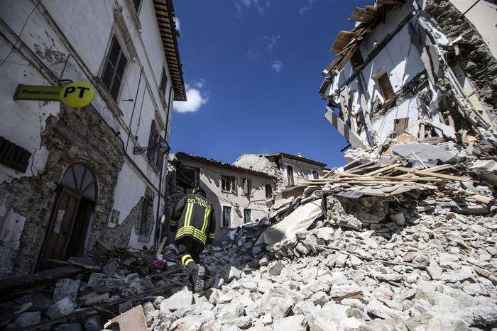 CASSA DEPOSITI E PRESTITI: SOSPESE RATE MUTUI SISMA 2012 E CENTRO ITALIA