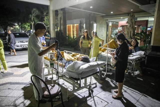 TERREMOTO MAGNITUDO 7 IN INDONESIA: EDIFICI DANNEGGIATI E HOTEL EVACUATI, TRE MORTI
