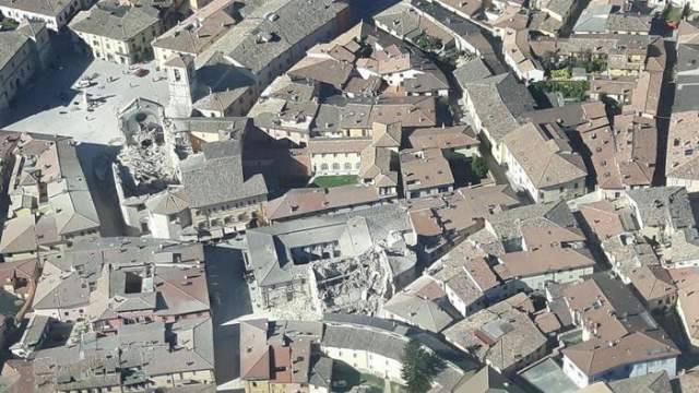 TERREMOTO CENTRO ITALIA: M5S, ”A NATALE NIENTE CASETTE NE’ CONTAINER”