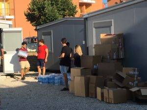 TERREMOTO: L’AQUILA, PARROCCHIA PILE CONTINUA RACCOLTA BENI, C’E’ ANCHE IBAN