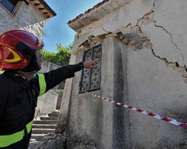 SISMA CENTRO ITALIA: MARSILIO FIRMA DECRETO RICOSTRUZIONE PER COMUNI