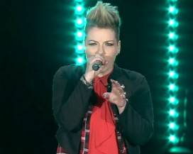 L’ABRUZZESE LAURA CIRIACO VOLA IN SEMIFINALE AL TALENT SHOW ”THE VOICE”