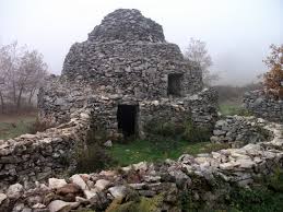 TURISMO: RECUPERO THOLOS E CASE DI TERRA IN ABRUZZO, APPALTI PER 500MILA EURO NEL PESCARESE