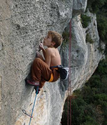 E’ MORTO TITO TRAVERSA, IL PICCOLO CAMPIONE DI CLIMBING ERA CADUTO DA 20 METRI