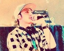 TOM BEAVER, IL ”BABY” BEATMAKER VOLA ALTO ”DA PESCARA COSI’ HO STREGATO I CLUB DOGO”