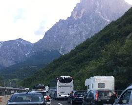 LUNGHE CODE TRAFORO GRAN SASSO  RABBIA SU GESTIONE STRADA PARCHI