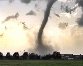 TROMBA D’ARIA IN EMILIA: FERITI E DANNI, ”COME UN TERREMOTO”