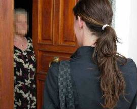 SI FINGONO ADDETTE INPS E DERUBANO ANZIANI ALL’AQUILA