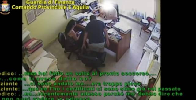 IL MEDICO CHE VENDEVA FALSI CERTIFICATI, ”VIENI TRASCURATO E MENO PARLI MEGLIO E”’