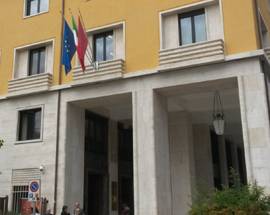 UFFICI REGIONALI: DE MATTEIS VS PIETRUCCI, ”SCIPPO ALL’AQUILA CONFERMATO DALLA DELIBERA DI GIUNTA!”