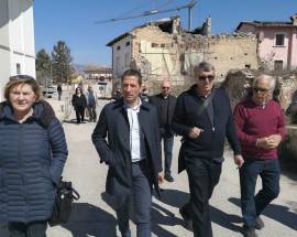DECENNALE TERREMOTO: VACCA IN VISITA AD ONNA, ”POLITICA LATENTE E LENTA”