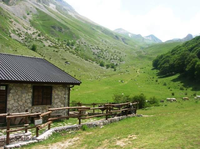 MONTAGNA: IL 26 DICEMBRE ESCURSIONE ALLA VALLE DEL CHIARINO