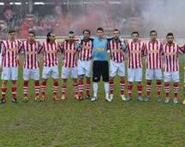 VASTESE CALCIO 1902: BOTTIGLIA LANCIATA IN CAMPO, DASPO PER UN NOTO TIFOSO