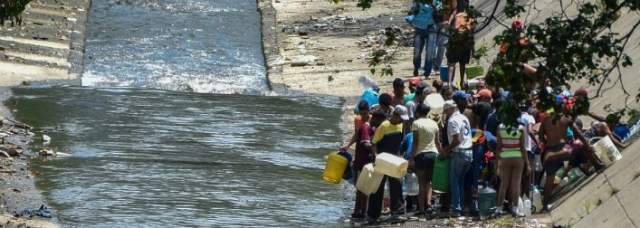 VENEZUELA: ”OSPEDALI AL COLLASSO, PAZIENTI PER TERRA, MANCA L’ACQUA. E’ ORRIBILE”
