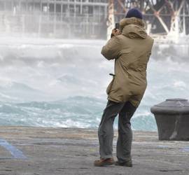 MALTEMPO: ALLERTA METEO, PREVISTO FORTE VENTO ANCHE PER LE PROSSIME 36 ORE