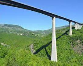 CHIUSO VIADOTTO SENTE: PROTESTANO RESIDENTI DELL’ALTO VASTESE