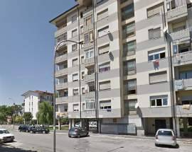 I FIGLI SI FANNO NEGARE E LUI PICCHIA LA EX, ARRESTATO