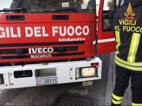 PESCARA: PAURA IN OSPEDALE PER CESTINO CHE PRESO FUOCO