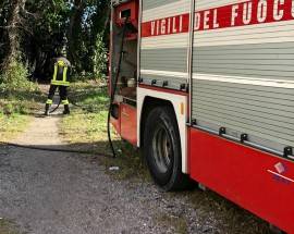 INCENDIO NEL TERAMANO SPENTO DAI VIGILI DEL FUOCO