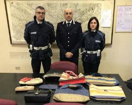 COMMERCIO ABUSIVO, SEQUESTRI E MULTE AL MERCATO DI TERAMO