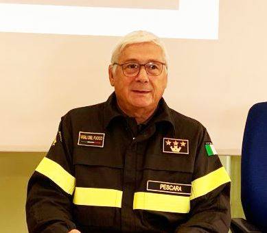 PESCARA: COMANDO VIGILI DEL FUOCO, PALANO VA IN PENSIONE, ARRIVA CENTI