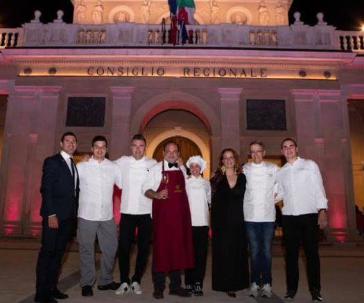 CENA STELLATA, CHEF ZONFA DONA 12MILA EURO A L’AQUILA PER I PIÙ PICCOLI