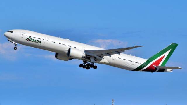 ALITALIA: BIGLIETTI ANCORA DA RIMBORSARE PER 86 MILIONI