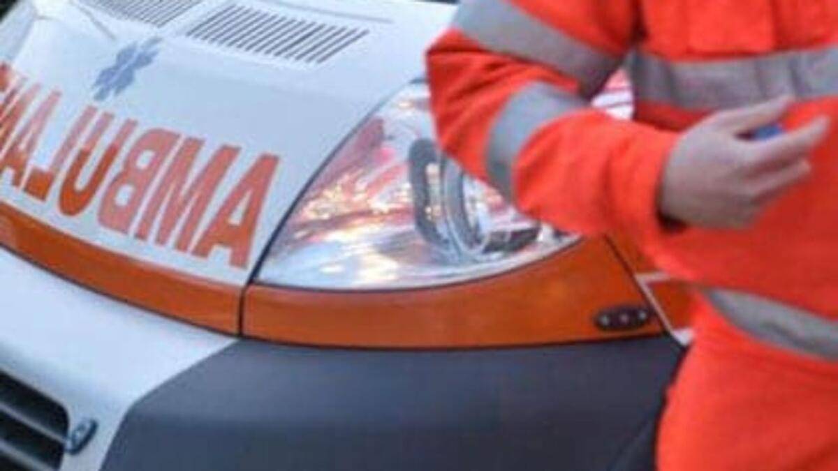 MOTO CONTRO AUTO: 17ENNE IN PROGNOSI RISERVATA A PESCARA