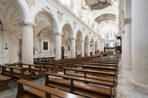 SULMONA: RUBA DA CASSETTA OFFERTE NELLA CATTEDRALE, ARRESTATO 39ENNE