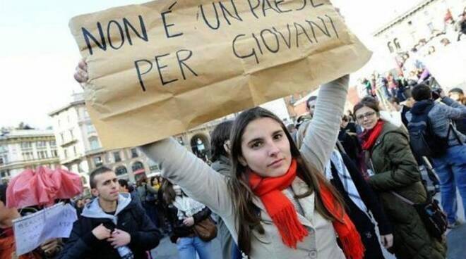 EFFETTO COVID: PERSI 500MILA POSTI DI LAVORO, DISOCCUPAZIONE GIOVANI AL 31,1%