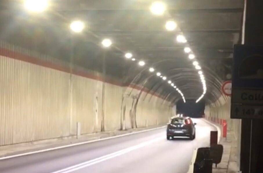 ANAS: ULTIMATI LAVORI DEL NUOVO IMPIANTO DI ILLUMINAZIONE DELLA GALLERIA COLLO SULLA SS690
