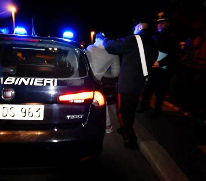 LUCO DEI MARSI: ARRESTATO SPACCIATORE IN FUGA DA GIORNI