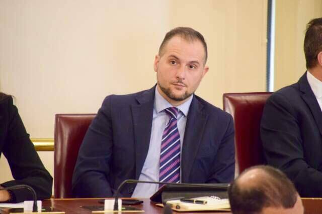M5S, ADDIO DI MARCOZZI: FEDELE, “LE PERSONE PASSANO, LE IDEE RESTANO”
