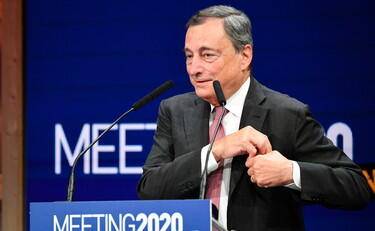 “VI SPIEGO COME MARIO DRAGHI HA SVENDUTO L’ITALIA ALLE BANCHE D’AFFARI”