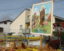 L’AQUILA: TANTA GENTE A SANTA RUFINA PER LE ”PANETTE DI SANT’ANTONIO”