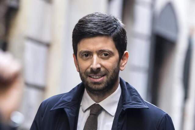 SCUOLA: SPERANZA, “ITALIA SARA’ ANCORA UNA VOLTA ALL’ALTEZZA”