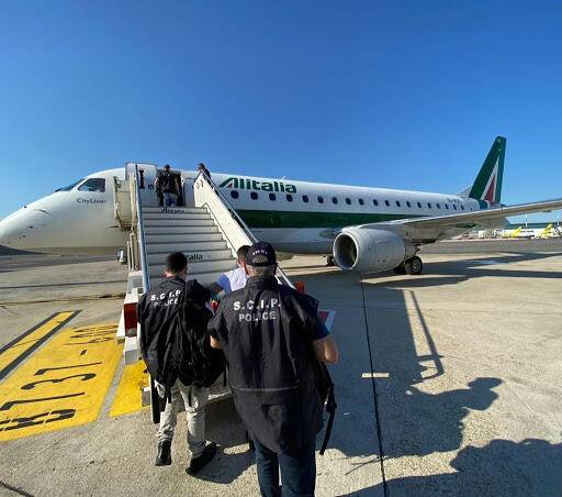 MAXI SCAMBIO DI 26 DETENUTI TRA ITALIA E ROMANIA