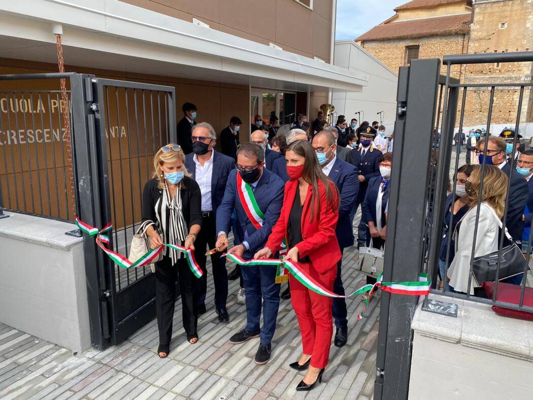 ARISCHIA HA NUOVAMENTE LA SUA SCUOLA, PRESENTE VICE MINISTRO ASCANI, MARSILIO: “NON NORMALE A 11 ANNI DA SISMA”