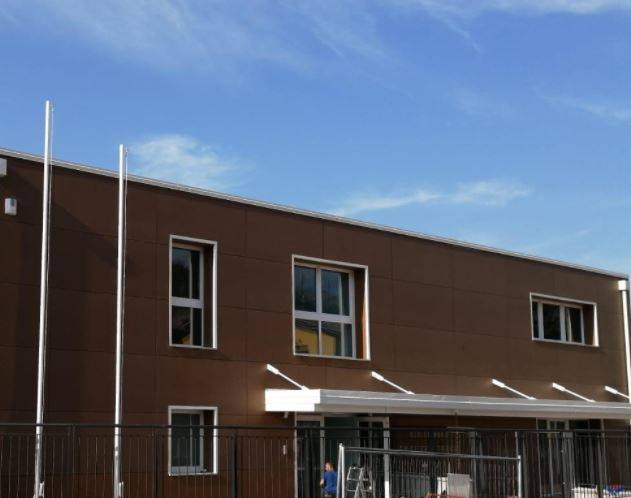 L’AQUILA: VICEMINISTRO ASCANI A INAUGURAZIONE NUOVA SCUOLA DI ARISCHIA – LA DIRETTA