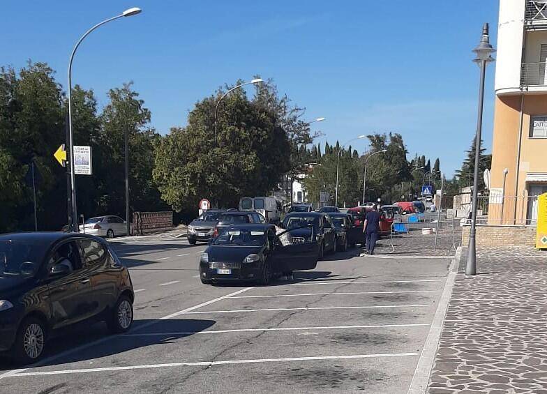 PSICOSI DA COVID AD ATESSA: RESSA AL “DE LELLIS” PER I TAMPONI, INTERVENGONO FORZE DELL’ORDINE
