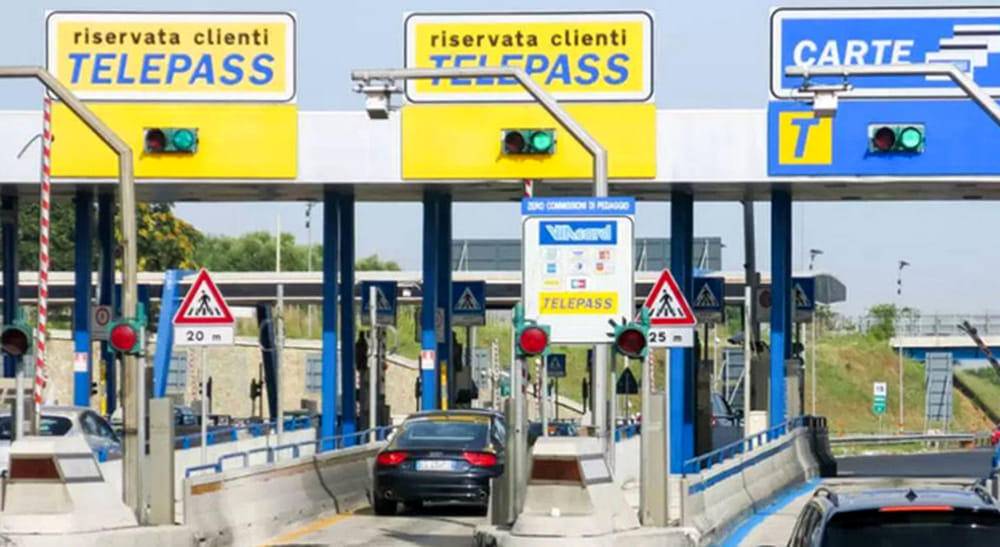 A14: REGOLARMENTE APERTO TRATTO ROSETO-PINETO