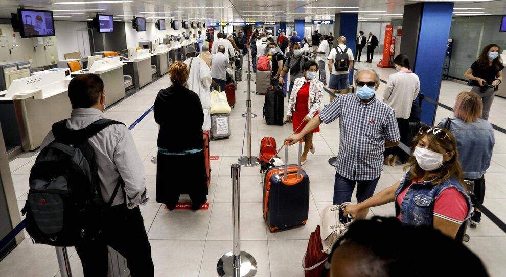 COVID: CINA, STOP ANCHE AD ARRIVI DA ITALIA