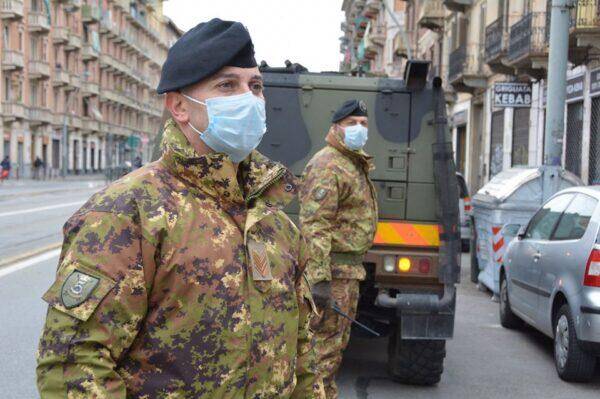 CORONAVIRUS, ANCHE L’ESERCITO PER I CONTROLLI SUL TERRITORIO. IPOTESI MINI-LOCKDOWN MIRATI