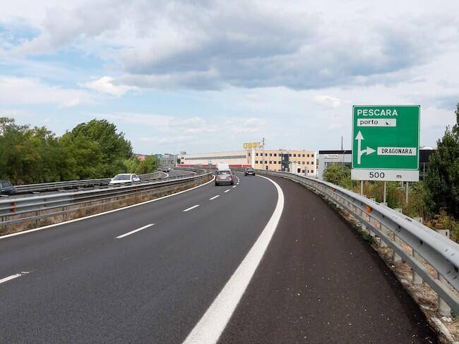 RACCORDO AUTOSTRADALE CHIETI – PESCARA: TRAFFICO RALLENTATO PER INCIDENTE IN DIREZIONE PESCARA