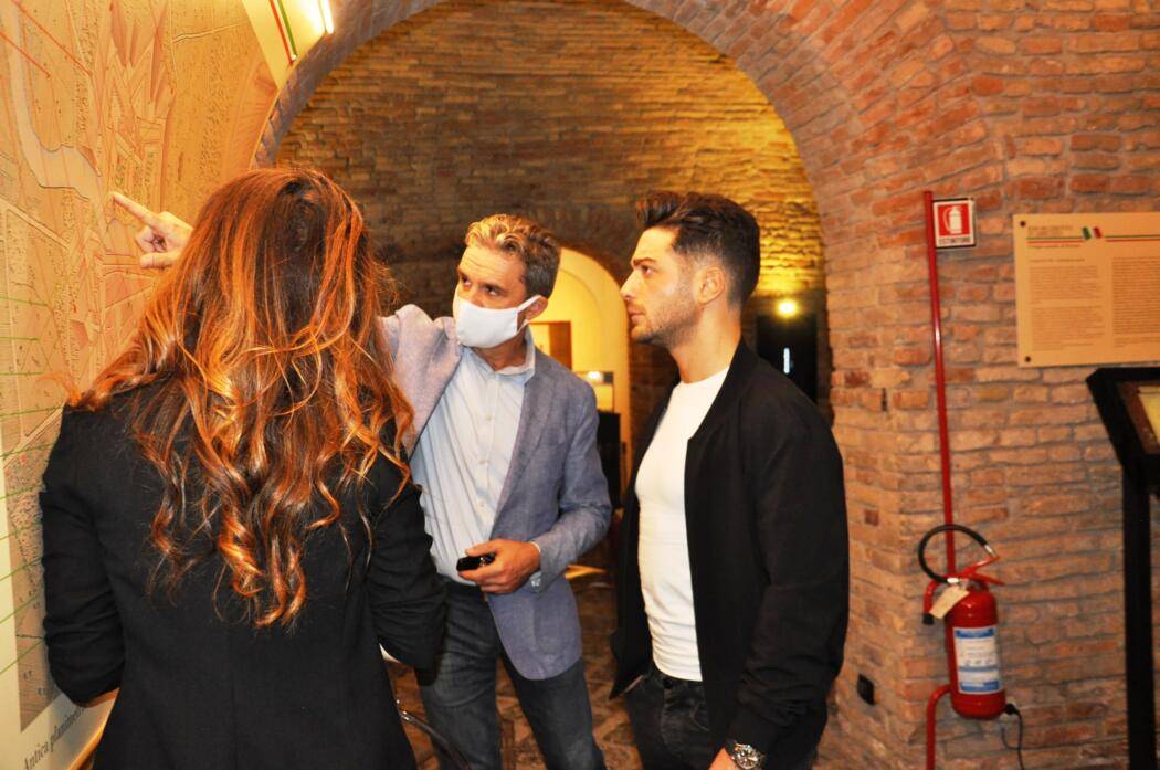 PESCARA: GIANLUCA GINOBLE DEL GRUPPO IL VOLO IN VISITA AL MUSEO GENTI D’ABRUZZO