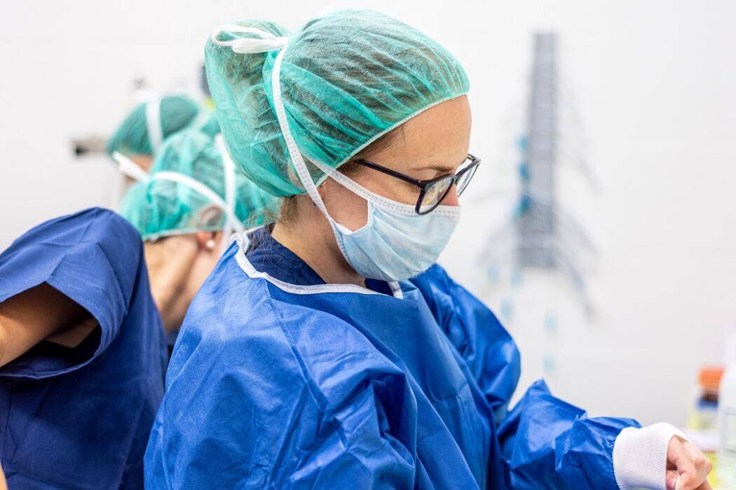 COVID L’AQUILA: FEDELE, “OLTRE 200 OPERATORI CONTAGIATI, SCREENING INADEGUATI E MANCANO LABORATORI”