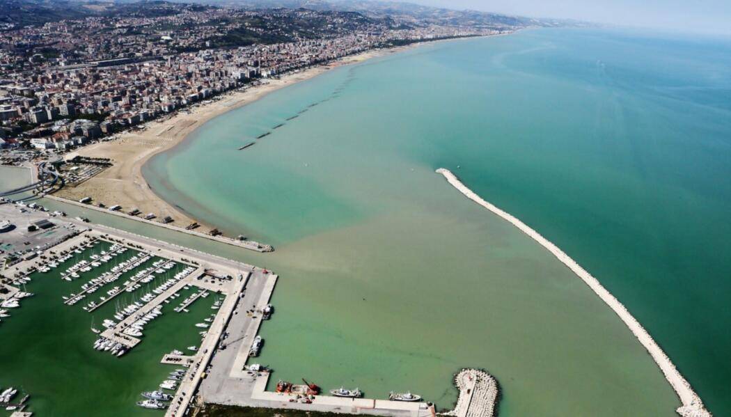 PALLONE AEROSTATICO PERSO A LARGO DI PESCARA, L’APPELLO DELLA GYMNASE DE PROVENCE PER RECUPERARLO