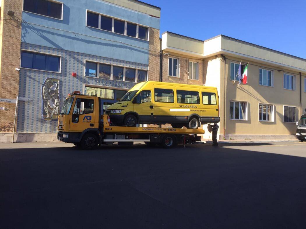 TRASPORTO SCOLASTICO: BUS SENZA ASSICURAZIONE E NON A NORMA, MULTE E SEQUESTRI IN PROVINCIA DI CHIETI