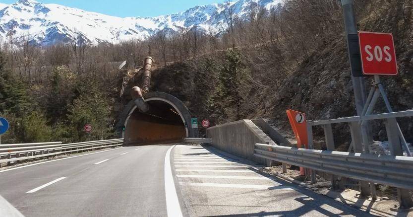 A24, CHIUSURE NOTTURNE TRAFORO DEL GRAN SASSO